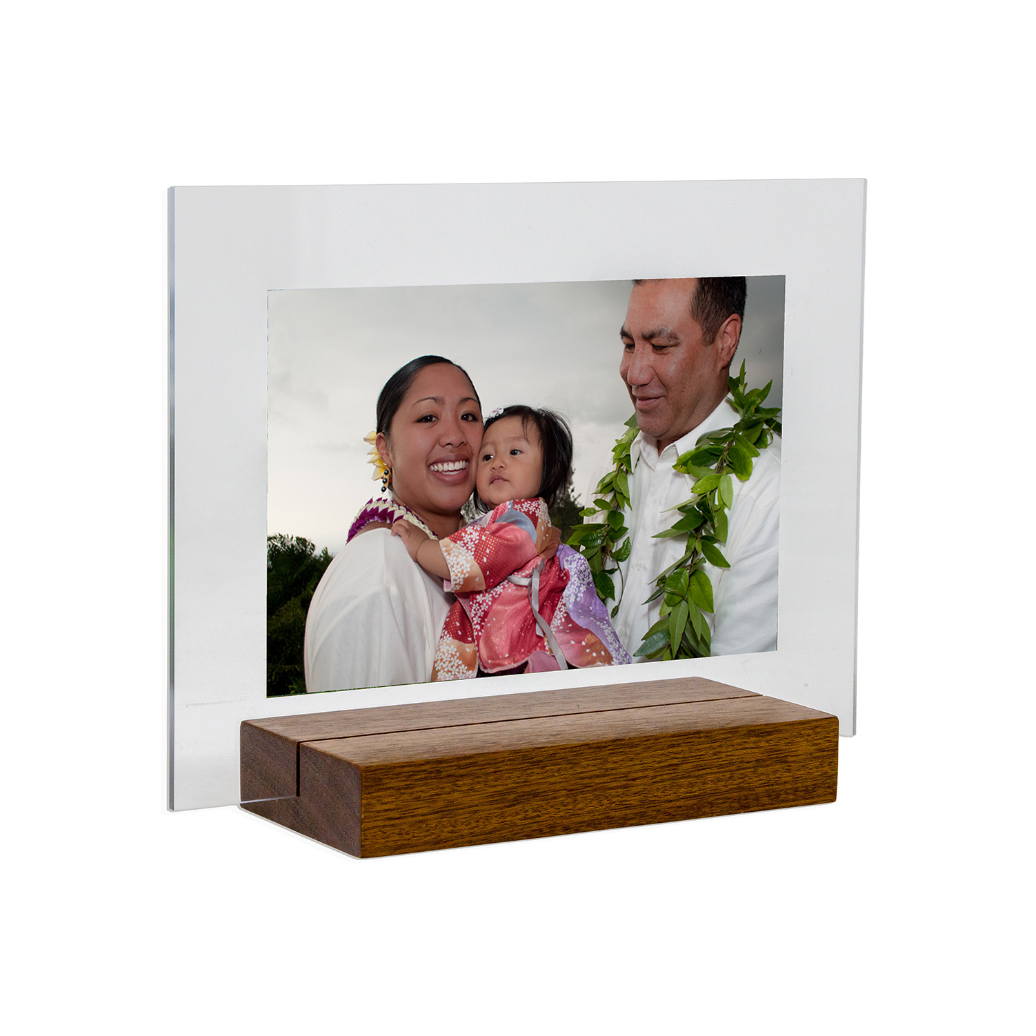 https://d3f5qiys56eexy.cloudfront.net/images/product/Updated_Acrylic_Mockup_white_background.jpg